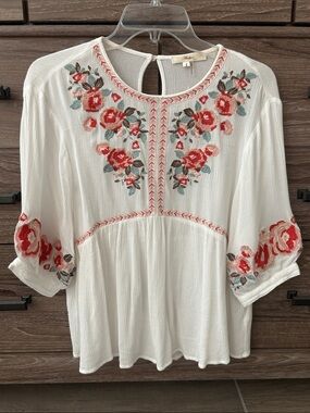 White Embroidered Peasant Top with Red Floral Detail